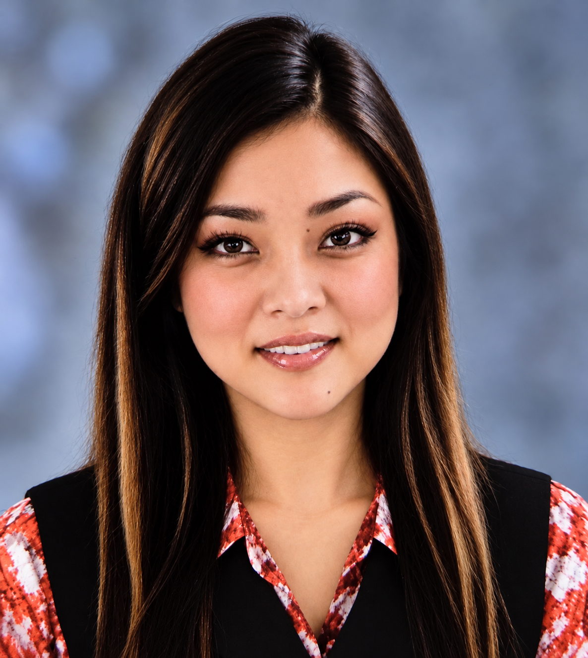 Lucia Wang headshot